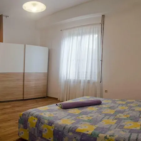 Aurora * Πόρετς